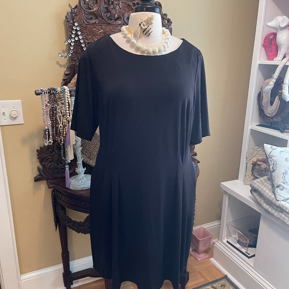 Connected Apparel EUC 20W Black Pleated Dress